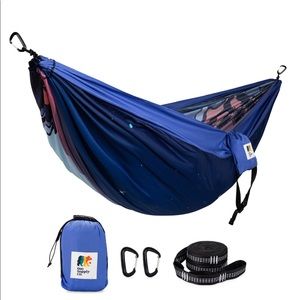 Joshua Tree National Park Hammock (includes carabiners and tree straps)